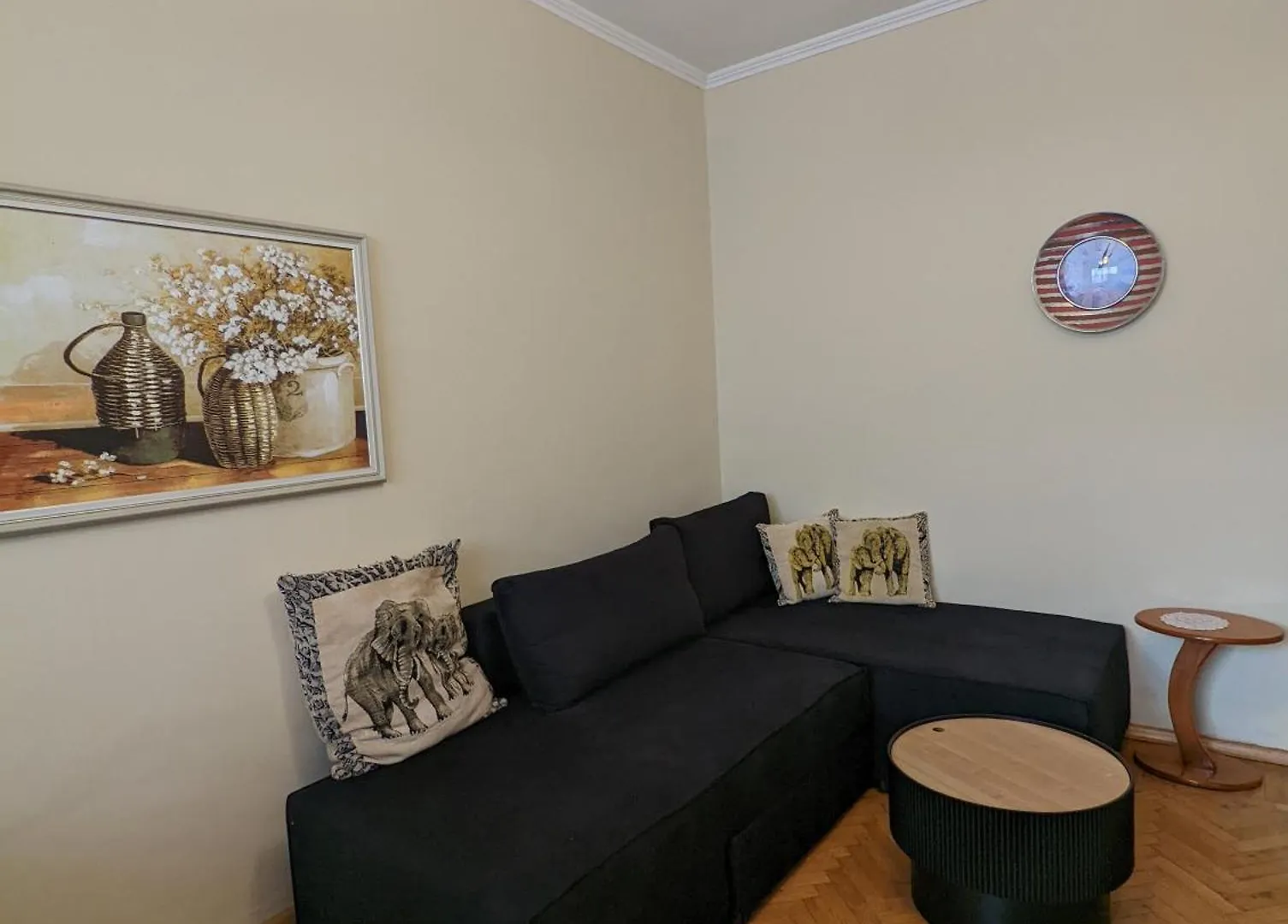 Vintage Apartment In Center Τίρανα Αλβανία