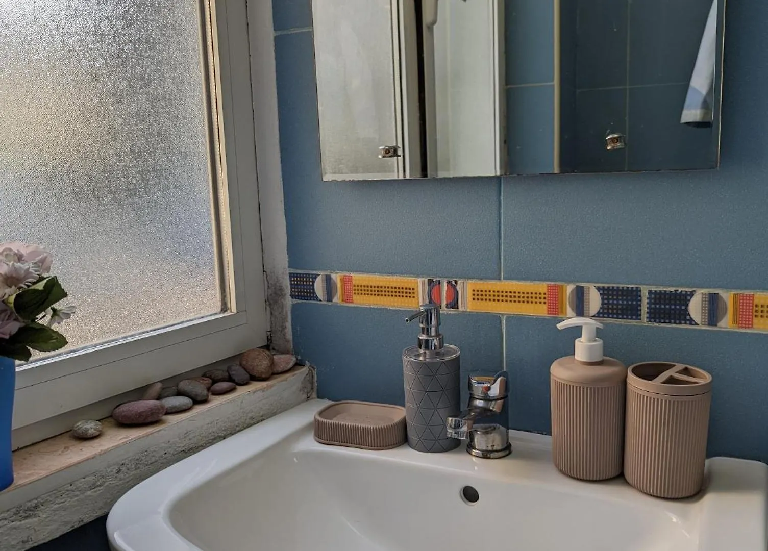 Vintage Apartment In Center Tirana